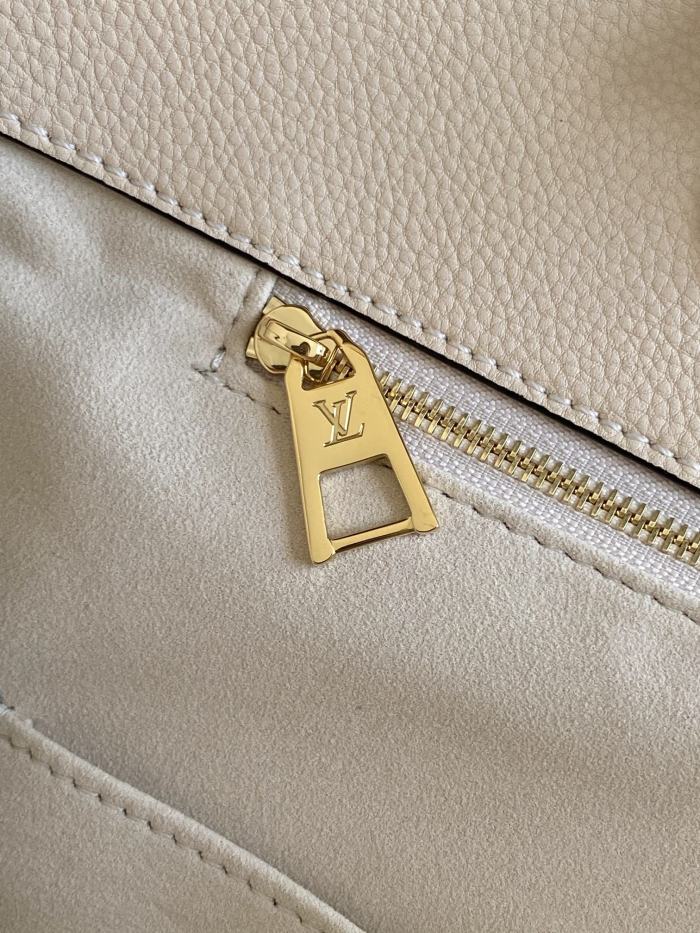  Handbag   Louis Vuitton  M44921  size  41.0 x 34.0 x 19.0  cm 