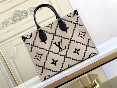 Handbag   Louis Vuitton   M45595  size  35-28-15 cm