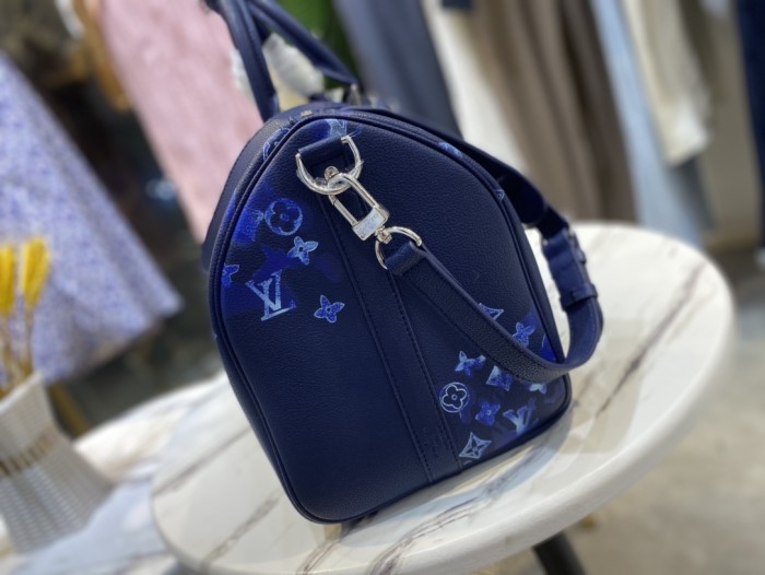 Handbag   Louis Vuitton  M57845  size 42 x 26 x 20  cm