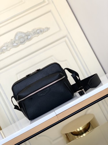  Handbag   Louis Vuitton  M33435  size   29.5x20x10.5 cm