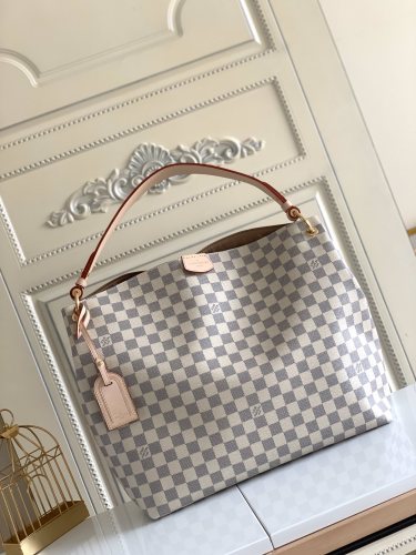  Handbag   Louis Vuitton    M42232   size  35.5 × 14.0× 33.5 cm