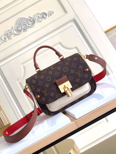 Handbag   Louis Vuitton   M 44353  size  26-19-9.5  cm  