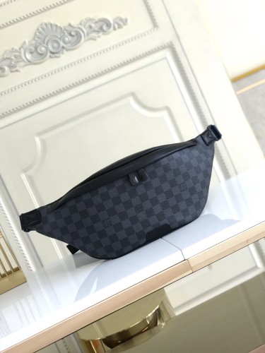  Handbag   Louis Vuitton  M44336  size   47.0 x 20.0 x 9.0  cm