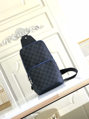  Handbag   Louis Vuitton    N40008  size  20 x 31 x 10 cm