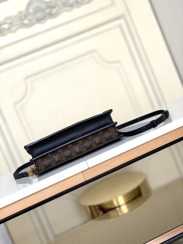  Handbag    Louis Vuitton   M43596  size   20x12x5.5 cm