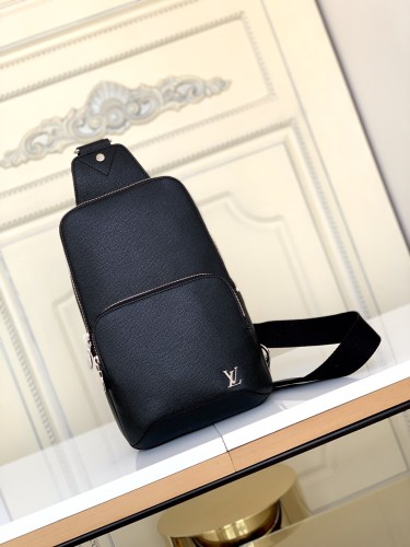  Handbag   Louis Vuitton  M30443  size  20.0 x 31.0 x 10.0  cm