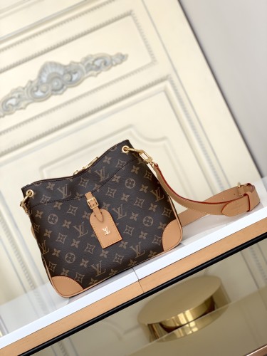  Handbag  Louis Vuitton   M45354  size  28.0 x 25.0 x 9.0  cm