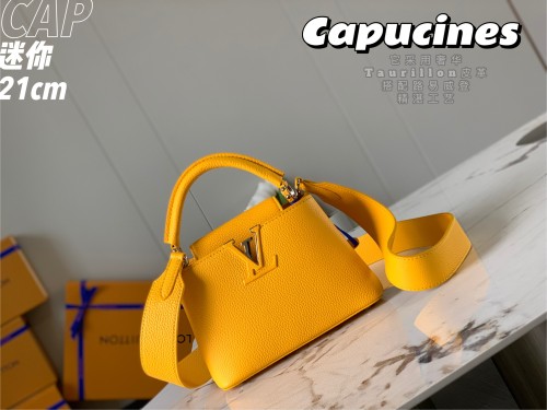  Handbag   Louis Vuitton   M55985   size   21.0 x 14.0 x 8.0  cm
