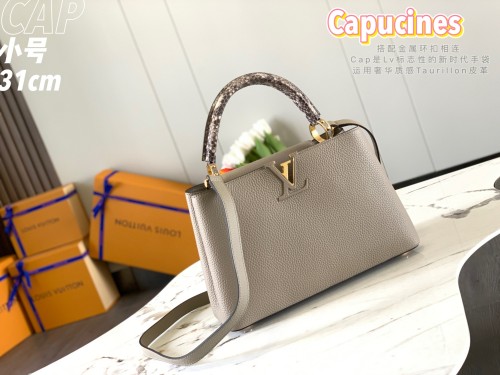  Handbag   Louis Vuitton   N92800  size  31.5 x 20.0 x 11.0  cm 