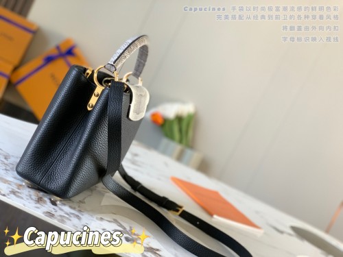  Handbag   Louis Vuitton  M94517   size  27.0 x 18.0 x 9.0  cm