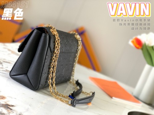  Handbag   Louis Vuitton   M44151   size   25.0 x 17.0 x 9.5  cm
