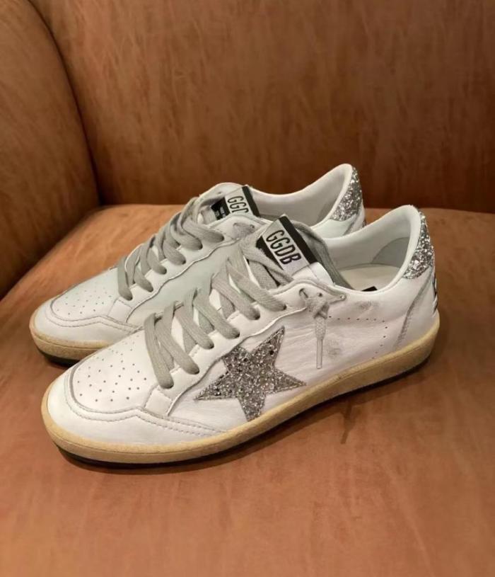 Golden Goose Superstar distressed-finish sneakers 35