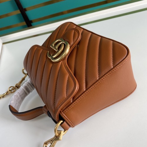  Handbag   Gucci   583571  size  21*15.5*8  cm