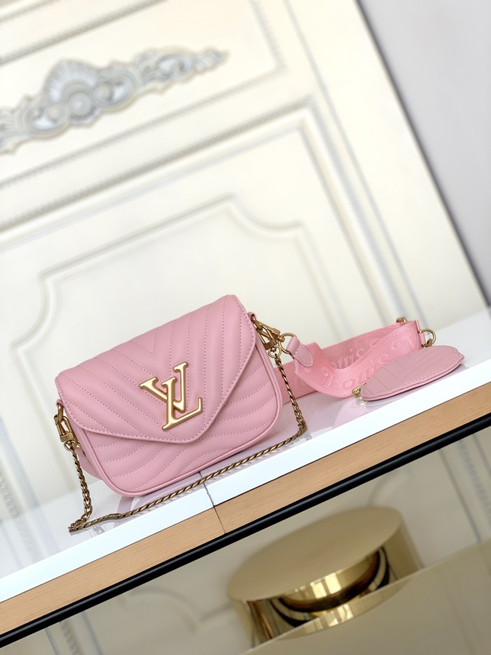  Handbag   Louis Vuitton   M56468   size  19/14/5  cm