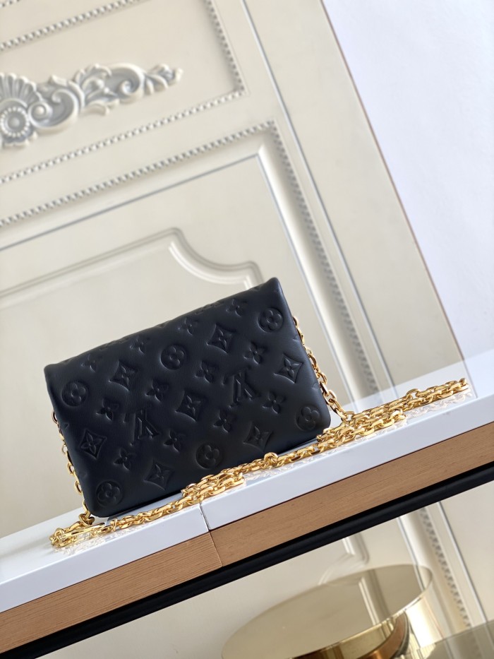 Handbag  Louis Vuitton  M80742  size  20 x 14 x 8  cm