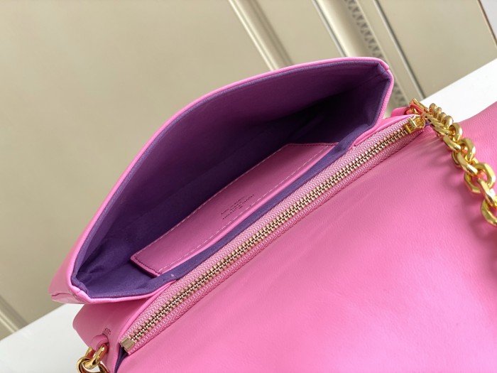  Handbag   Louis Vuitton  M80742   size  20 x 14 x 8  cm 