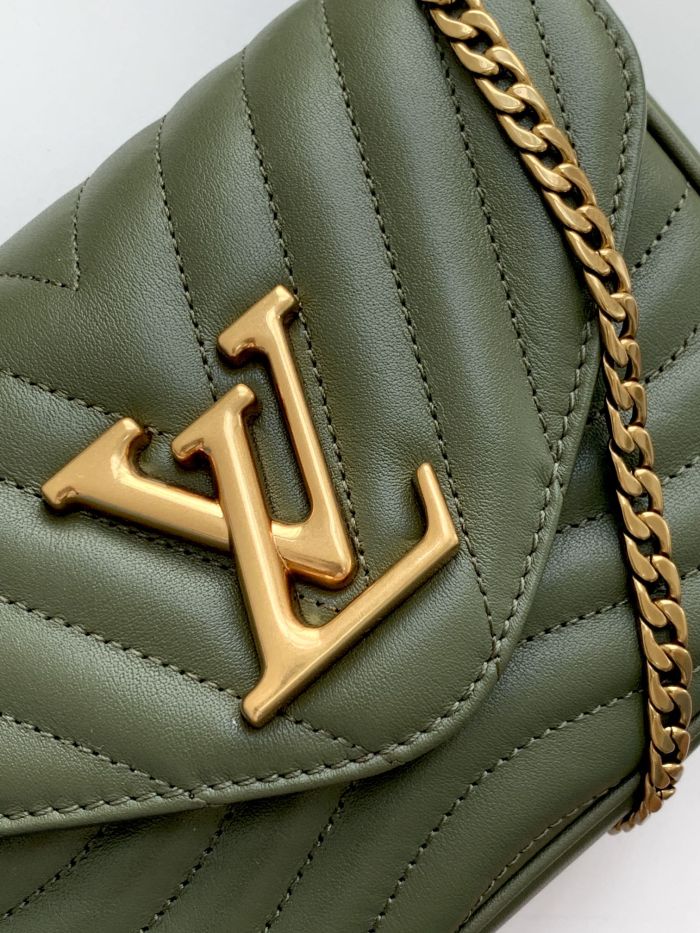 Handbag   Louis Vuitton  M56471  size   size  19/14/5  cm