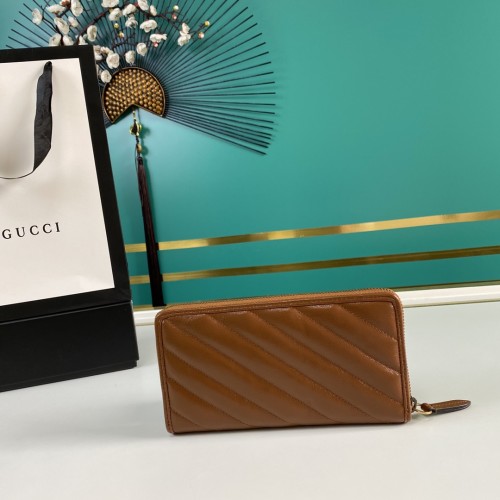  Handbag   Gucci   443123  size  19*10.5*2.5  cm
