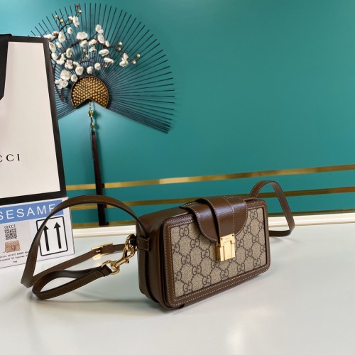  Handbag  Gucci  614368   size  18*10.5*6.5   cm
