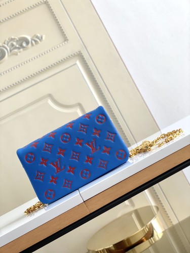 Handbag   Louis Vuitton  M80742  size  20 x 14 x 8  cm