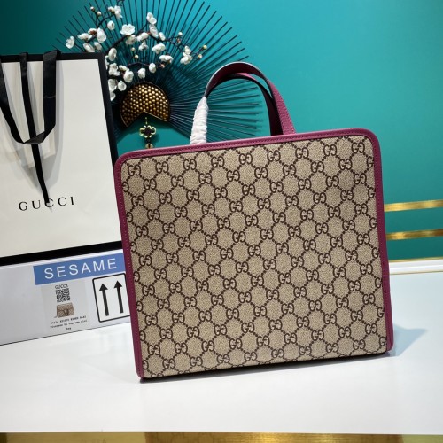  Handbag   Gucci  605614  size  28*25*11  cm