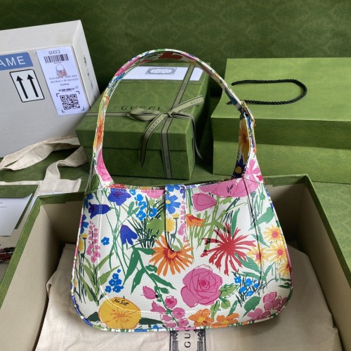  Handbag   Gucci  636709   size  28*19*4.5  cm 