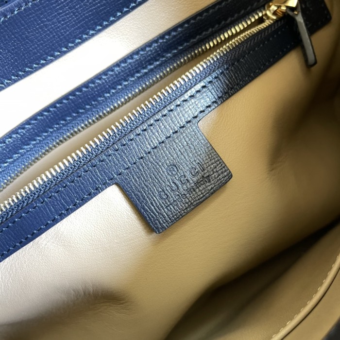  Handbag   Gucci  636706   size  28*19*4.5  cm