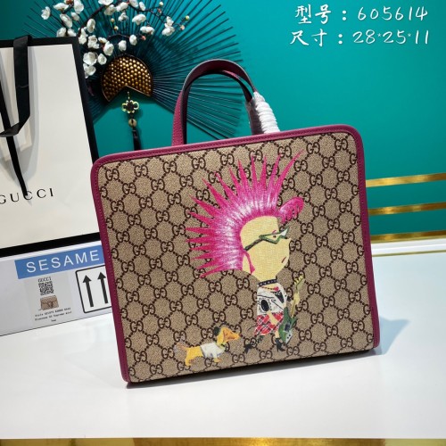  Handbag   Gucci  605614  size  28*25*11  cm
