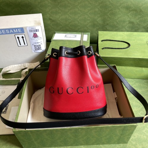  Handbag    Gucci   676682   size  25*27*12.5  cm