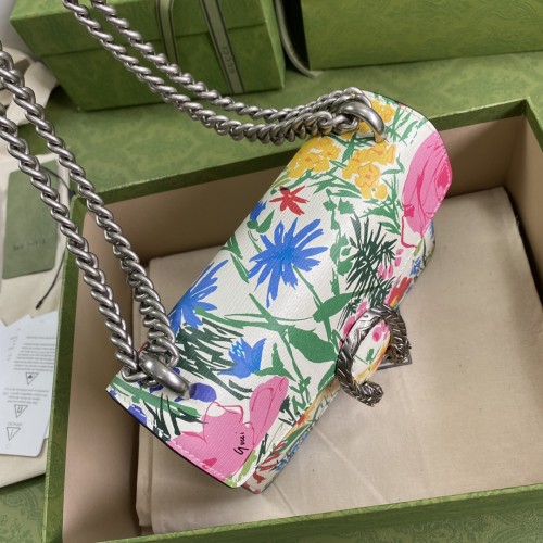 Handbag   Gucci  421970  size  20*15.5*5  cm