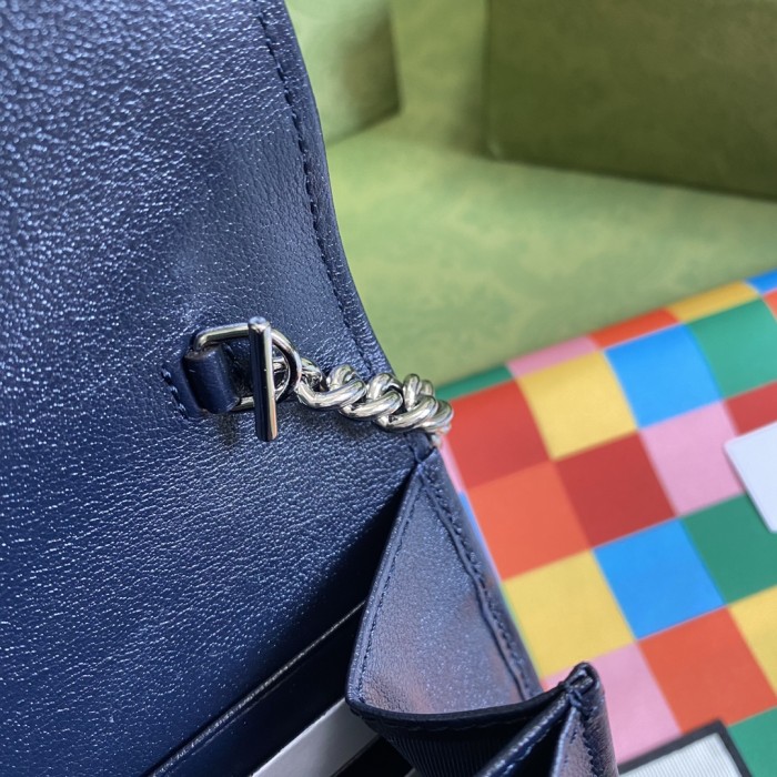  Handbag   Gucci  474575  size  20*13*6  cm   