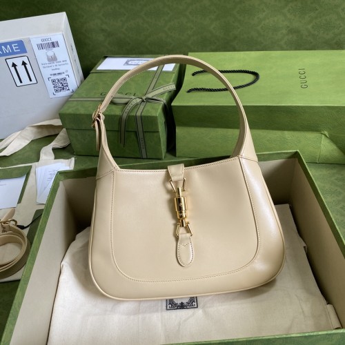 Handbag  Gucci  636709  size 28*19*4.5  cm