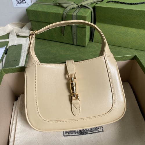  Handbag    Gucci   637091  size  19*13*3  cm 