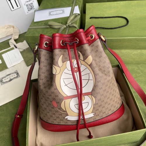 Handbag    Gucci  655597  size  25*27*12.5  cm