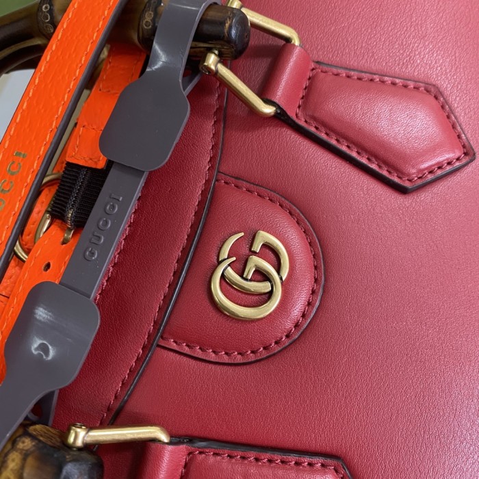  Handbag  Gucci  660195  size  27*24*11  cm