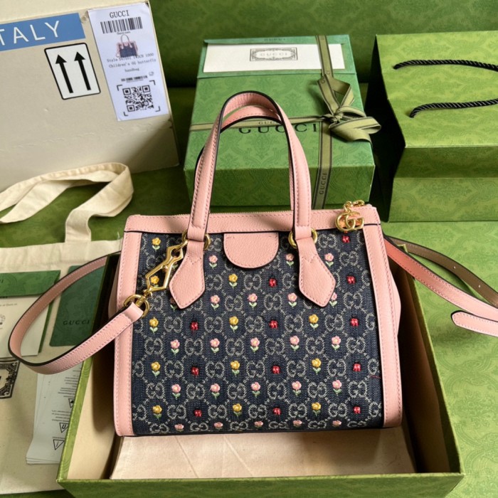 Handbag   Gucci  547551  size  25*19*9.5  cm