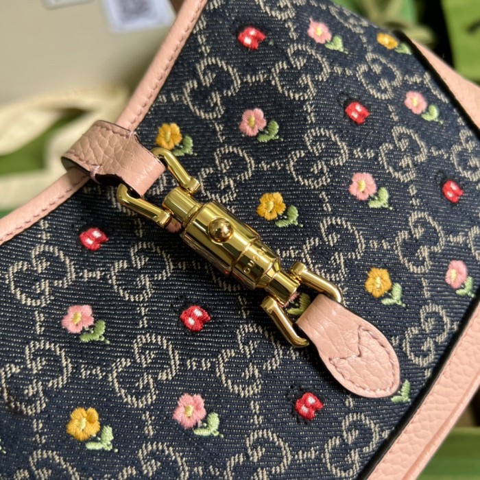 Handbag   Gucci  637092  size  19*13*3  cm