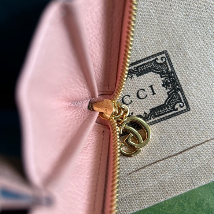 Handbag    Gucci  523154  size  19.5*11*3  cm