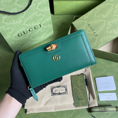  Handbag   Gucci   658634   size  19*10*3.5  cm  