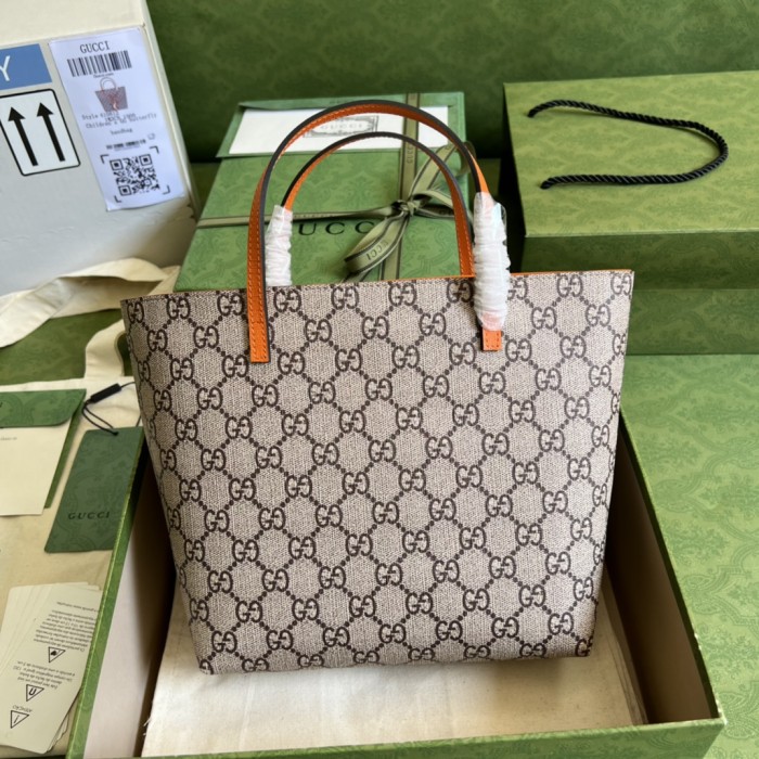 Handbag   Gucci  410812  size  21*20*10  cm