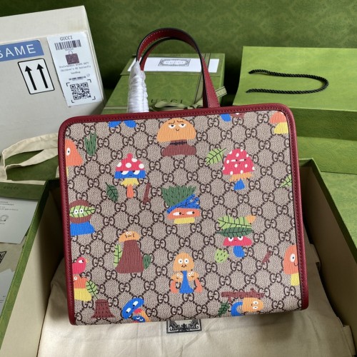 Handbag  Gucci  605614   size  28*26*9  cm