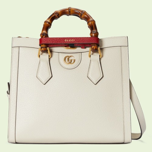  Handbag   Gucci  702721  size  27*24*11  cm 