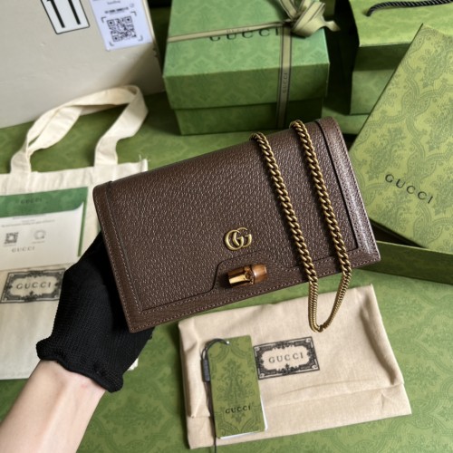  Handbag  Gucci  696817  size  19x 11x 5  cm