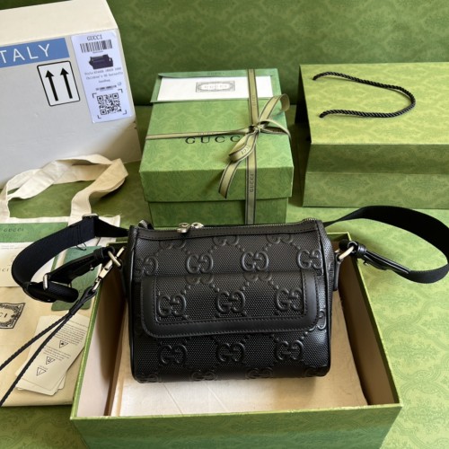  Handbag   Gucci  674058  size  20×16×7  cm