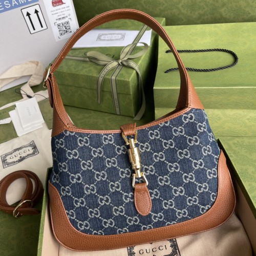 Handbag   Gucci   636706  size  28*19*4.5   cm