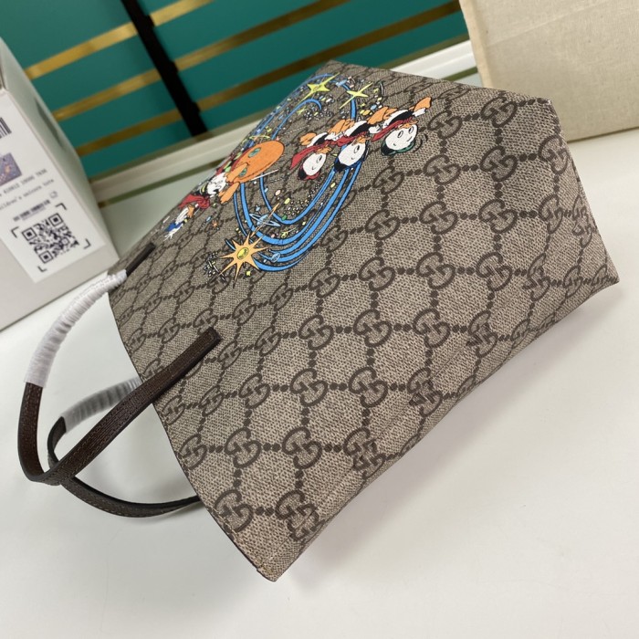  Handbag    Gucci  410812   size  21*20*10   cm