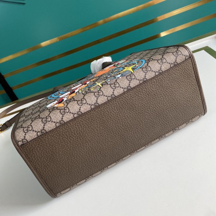  Handbag   Gucci   648134   size  31*26.5*14   cm
