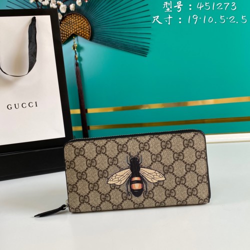  Handbag   Gucci   451273  size  19*10.5*2.5   cm