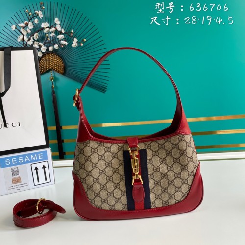  Handbag   Gucci   636706  size  28*19*4.5   cm