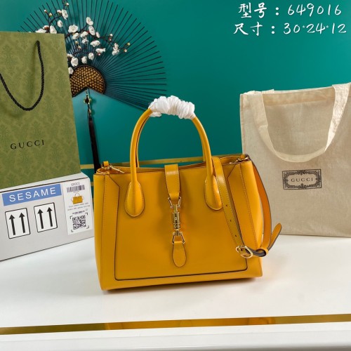  Handbag   Gucci    649016   size   30*24*12  cm